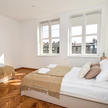 Sunny Corner Apartment Красков Екстериор снимка